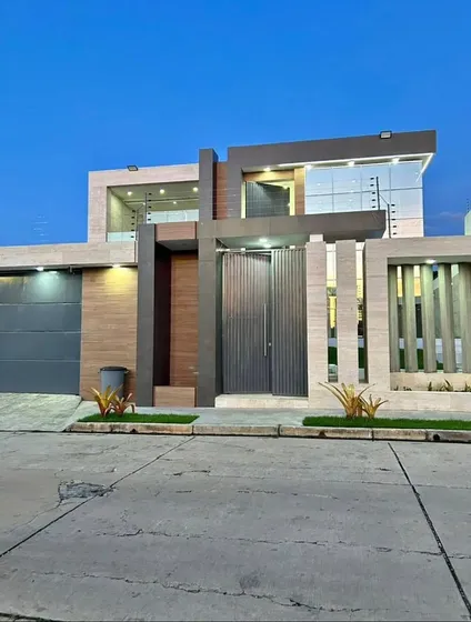 En Venta Majestuosa Casa Ubicada En Terrazas Del Country-valencia Jcrc