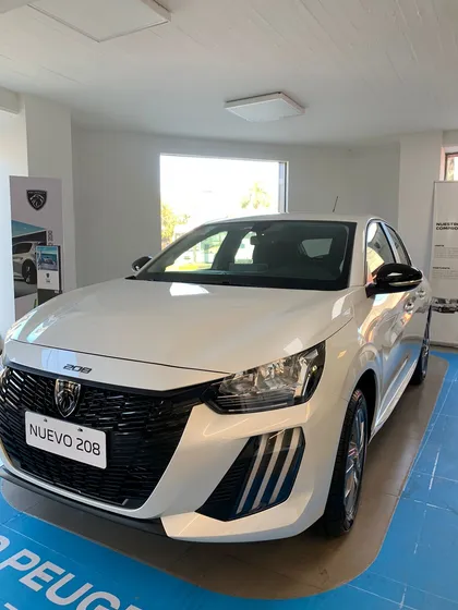 Peugeot 208 1.6 Allure At