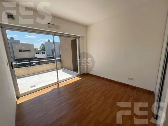 Venta Duplex 2 Amb C/ Cochera Cub - Random Canning