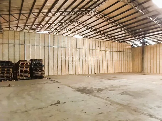 Nave Industrial 3.300 M2 Más Oficinas En Macul Arriendo