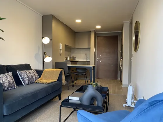 Venta Estupendo Departamento. 2 Dormitorios, 1 Baño Y Terraz