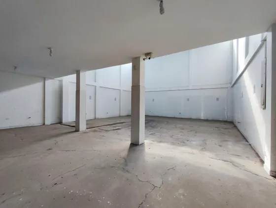 Bodega En Arriendo En Prados Del Norte. Cod A20143