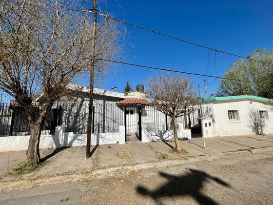 Alquilo Casa 2 Dormitorios  Villa Allende  B° San Clemente