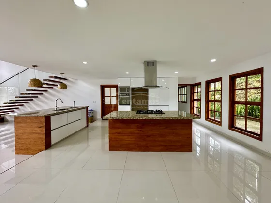 Casa En Arriendo En Las Antillas. Cod A775950