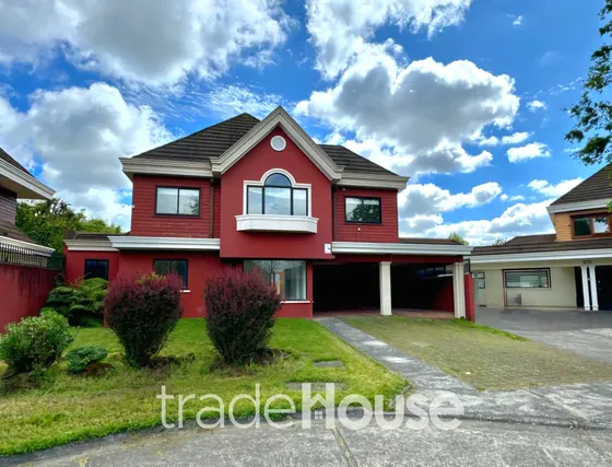 Casa Renovada 5d 4b + Serv,  Piscina, Barrio Ingles, Temuco