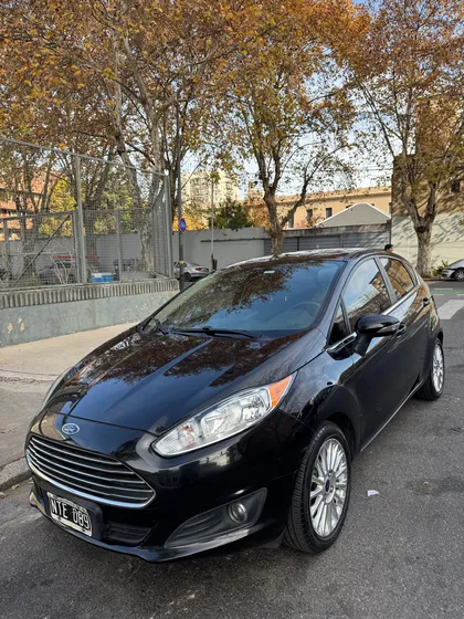 Ford Fiesta Kinetic 1.6 Titanium Powershift 120cv