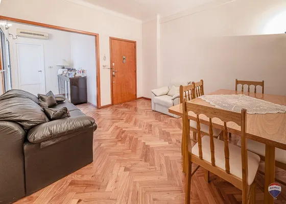 3 Amb Y Medio En Balvanera.  Funcional Con 2 Baños
