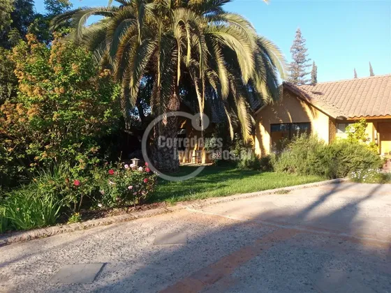Casa En Condominio En Venta, Piscina, Quincho, Areas Verdes