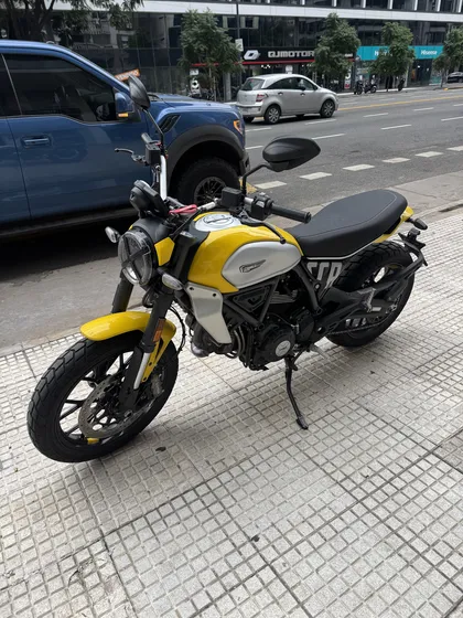 Ducati Scrambler Icon 800