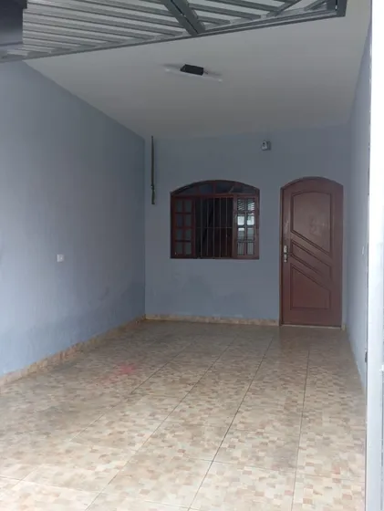 Casa Sobrado Com 02 Dormitórios, Lavabo E Móveis Planejados