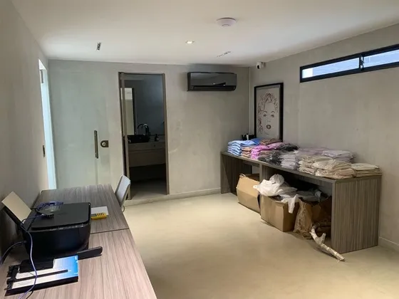 Oficina En Arriendo Ubicada En El Poblado Sector Provenza (24862).