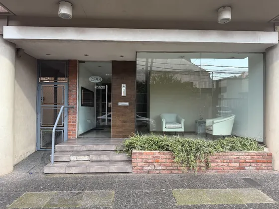Alquiler Departametno Castelar Monoambiente Con Cochera