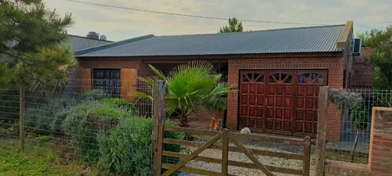 Casa Muy Confortable Con 900 M2 De Parque Cable Y Wifi