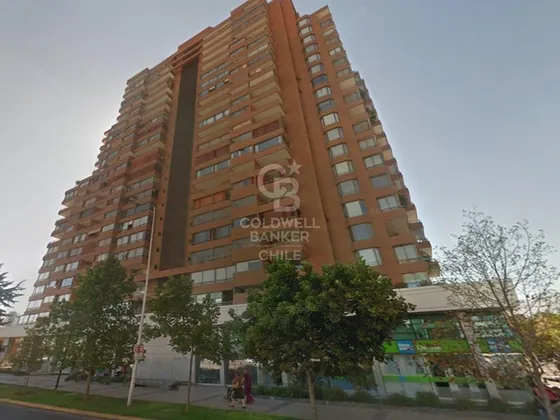 Gran Local Comercial - Metro Manquehue - Frente Al Apumanque