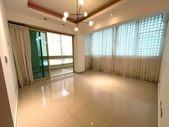 Apartamento Con Línea Blanca En Piantini
