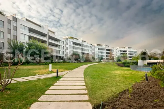 Dúplex Con Jardín En La Dehesa Central
