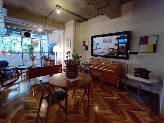 Apartamento En Venta,prados Del Este Mls #25-18317 Sc