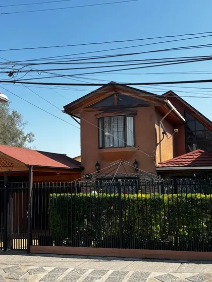 Venta De Espaciosa Casa En Cerrillos