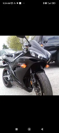 Yamaha R1