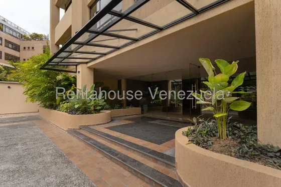 Rm Bello Apartamento (1 Nivel) En Venta En Los Palos Grandes, Distrito Metropolitano