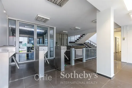 Propiedad Comercial/industrial En Arriendo En Santiago