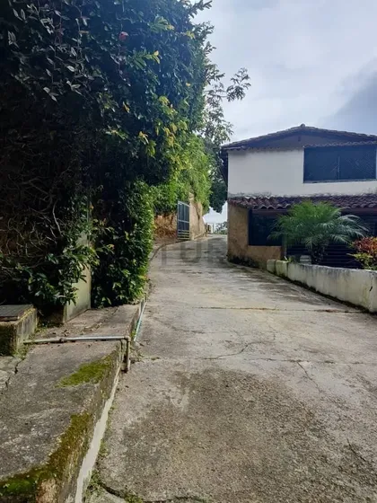 Casa En Alquiler Sector Corralito, Municipio El Hatillo. Edo. Miranda.