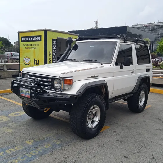 Toyota Macho Sincrónico
