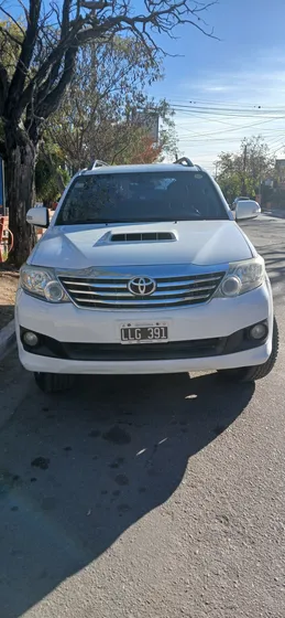 Toyota Sw4 3.0 Srv Cuero I 171cv 4x4