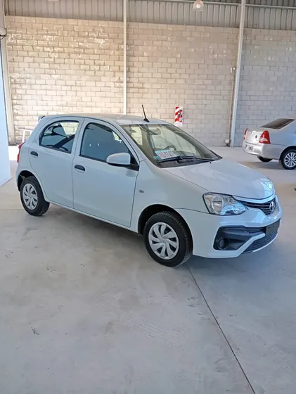 Toyota Etios 1.5 X 6mt My19