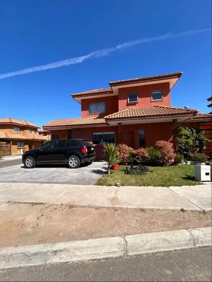 Casa En Venta En Condominio Cerrado, La Cruz