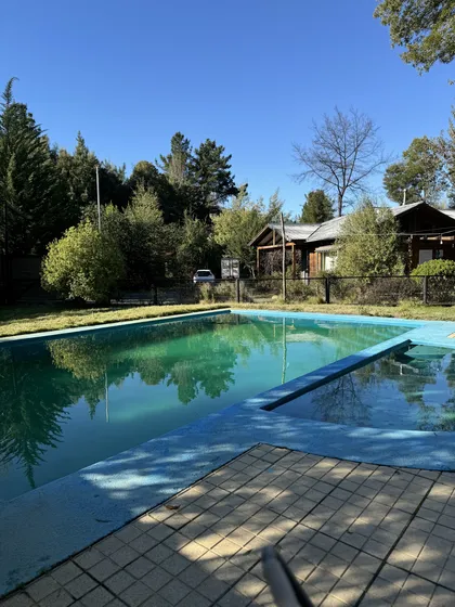Se Vende Parcela Con Piscina, Jacuzzi, Quincho, Juegos