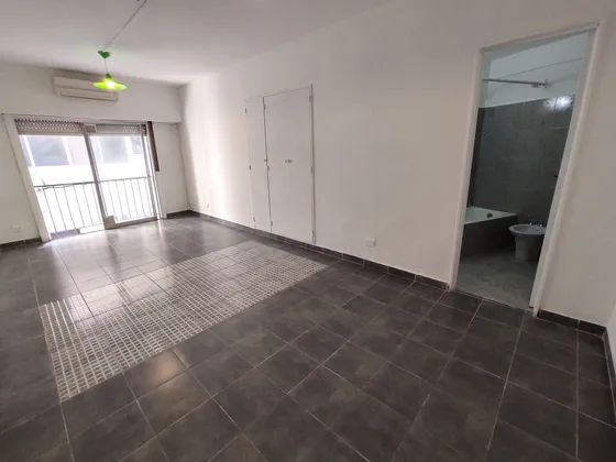 Venta Monoambiente Con Baulera En Caballito