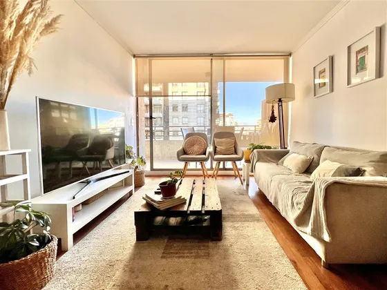 Departamento En Arriendo En Las Condes / La Gloria 