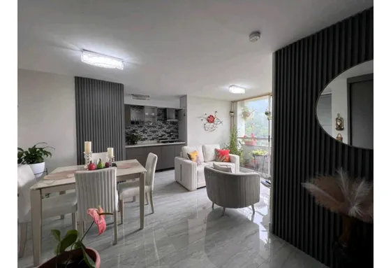 Apartamento En Venta Sector La Mina, Envigado (c.v)