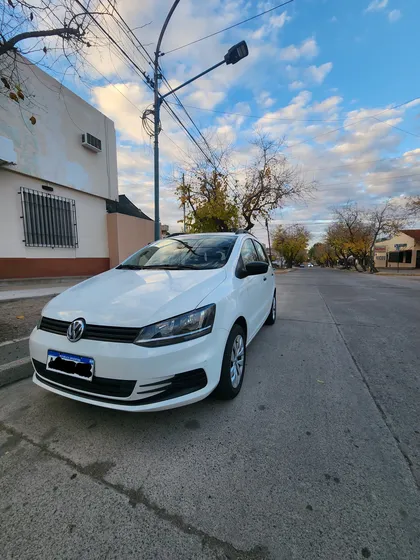 Volkswagen Suran 1.6 Comfortline 101cv