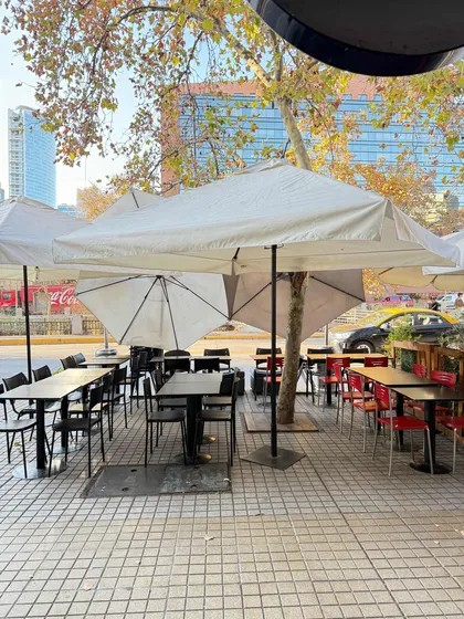 Derecho De Llaves Restaurant.