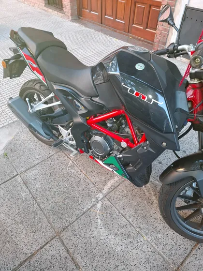Benelli Tnt25 Excelente Unico Dueño Papeles Al Día Tnt 25