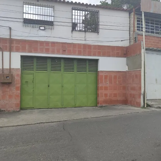 En Venta Galpon Comercial Residencial Ysuarez