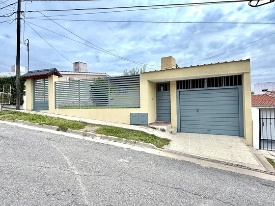 Villa Carlos Paz Casa 2 Dormitorios Mas Depto 1 Dormitoro 