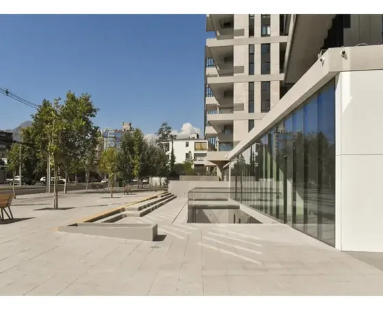 Local Comercial En Arriendo En Vitacura