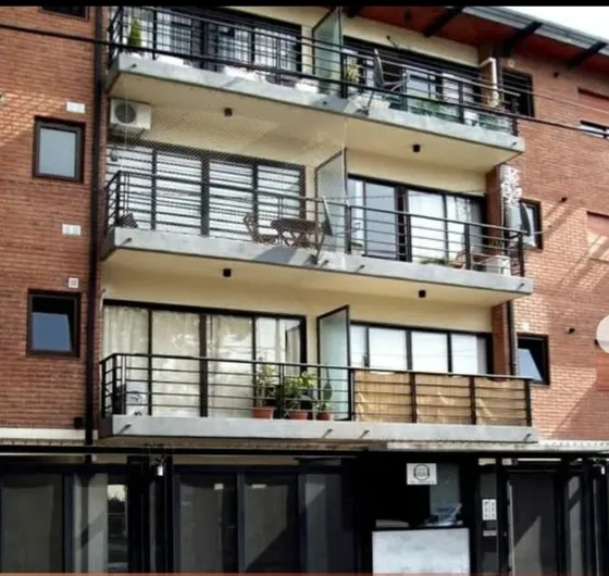 Alquiler Monoambiente 40 M2 Totales, Con Baulera Y Amenities