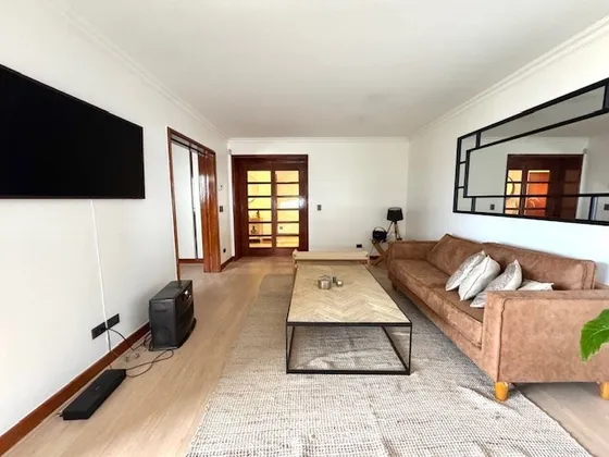Departamento En Venta De 3 Dorm. En Vitacura