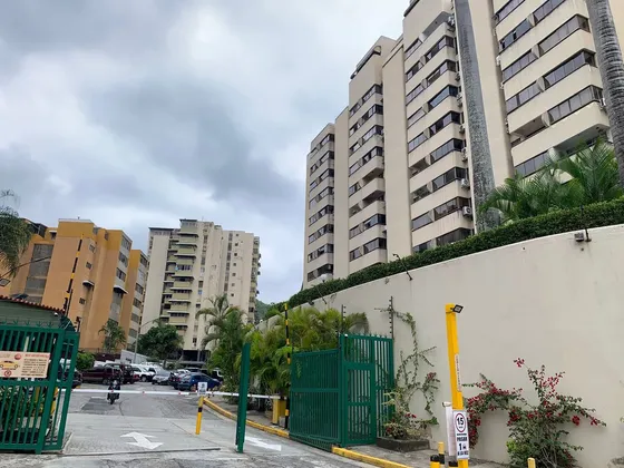 Apartamento Remodelado En Lomas De La California C.c