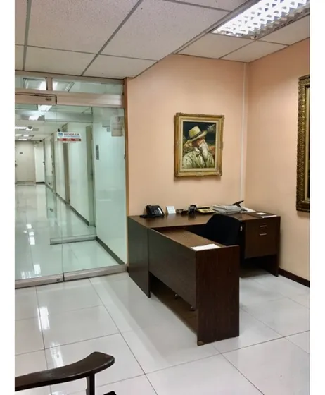 Se Vende Oficina 217m2 Altamira 0418