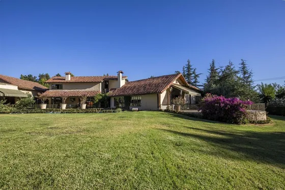 Casa En Venta En Pirque