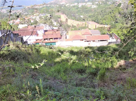 La Lagunita Country Club, Calle A-7