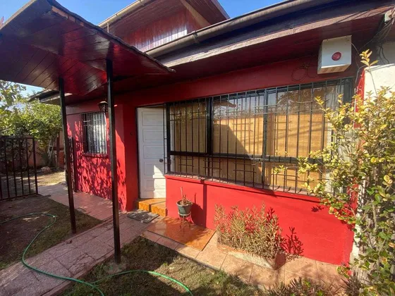 Acogedora Casa 2 Pisos  5d 2b 3e 1b (75676)