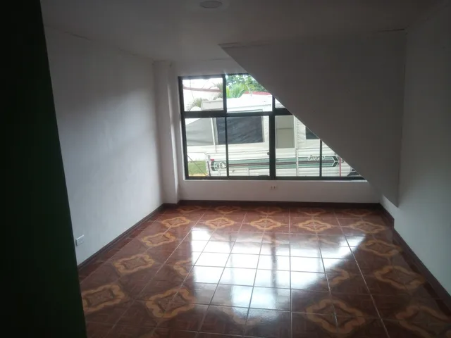 Se Vende Casa De 2 Pisos Independientes En Curridabat Zona Muy Segura Y Céntrica. Alta Plusvalia