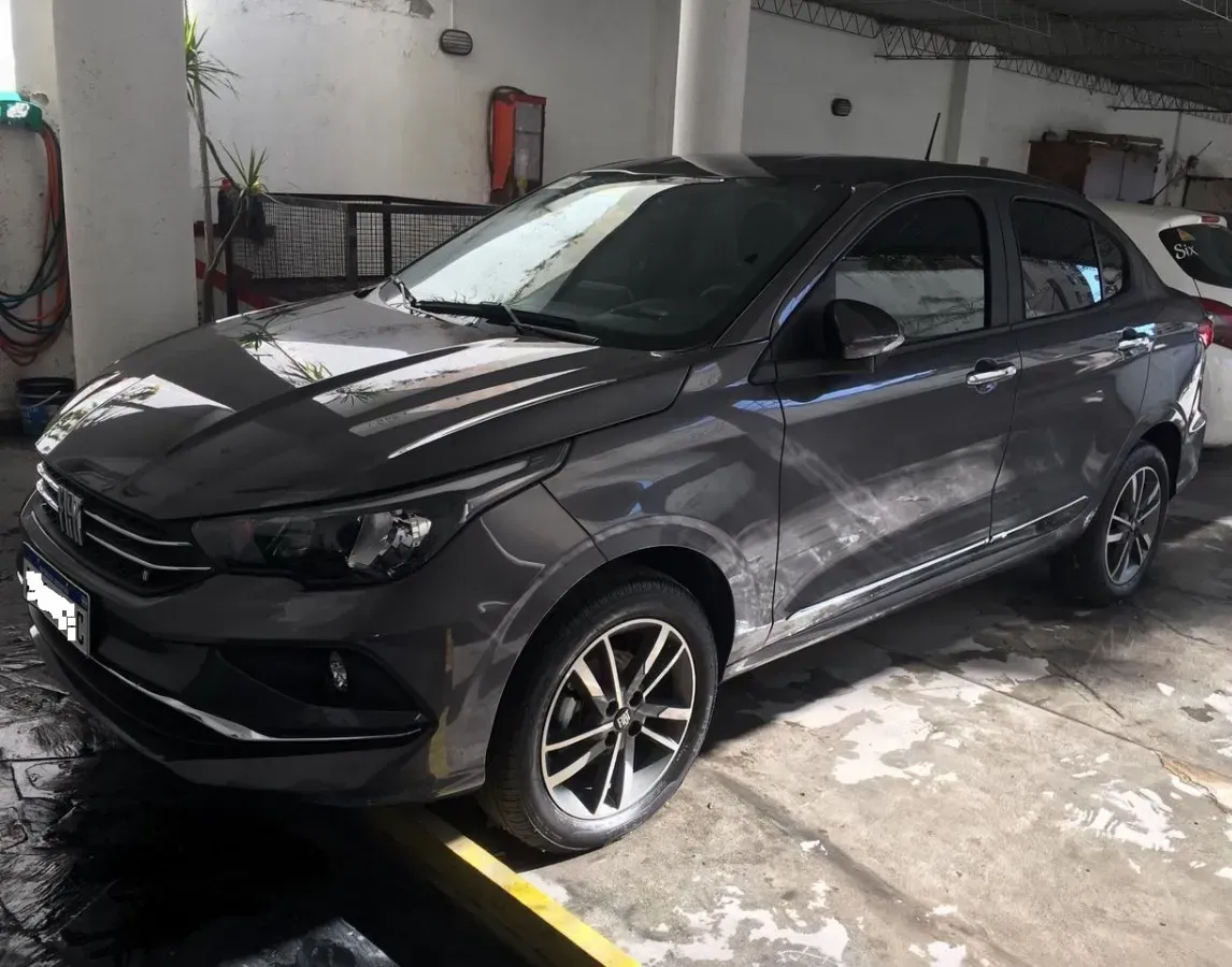 Fiat Cronos 1.3 Precision CVT