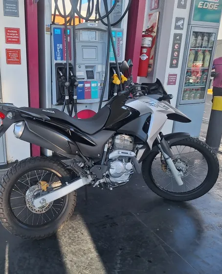 Honda Xre 300  Xre 300